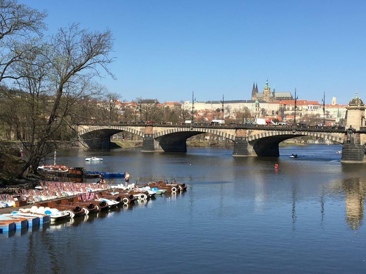 The Dancing House Residence, Two Bedroom Apartment With Balcony Near River! Prag Exterior foto