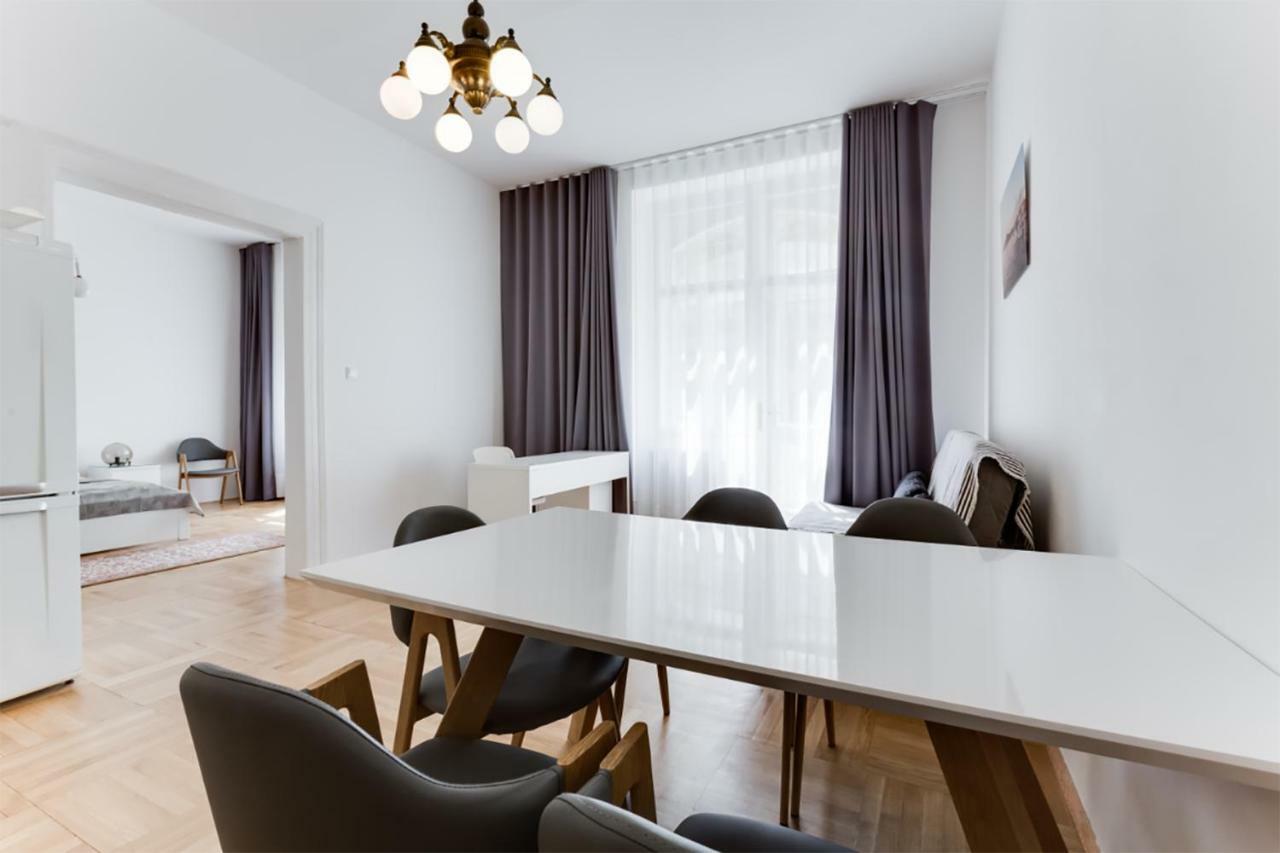 The Dancing House Residence, Two Bedroom Apartment With Balcony Near River! Prag Exterior foto